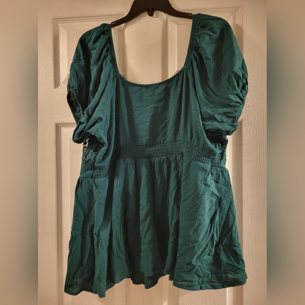Torrid Green Babydoll With Lace Detail Women's Top Sixe 1/1x NWT - Picture 6 of 8